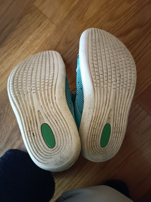 Sapatos barefoot tamanho 27