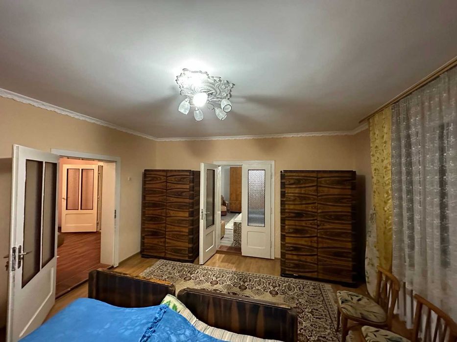 Продається одноповерховий будинок з великою земельною ділянкою