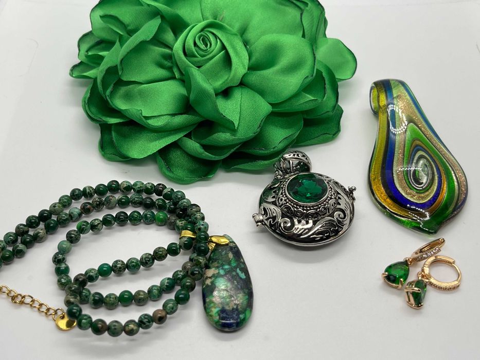 Zielony zestaw mix biżuterii