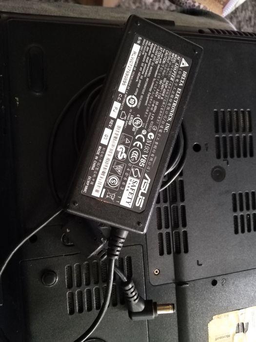 Laptop ASUS Z99H