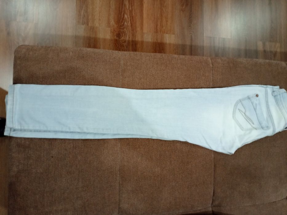 Нарядні жіночі джинси