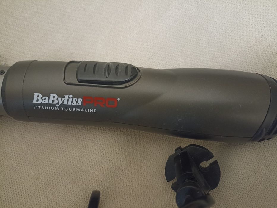 Фен-щітка Babyliss Pro BAB2676TTE