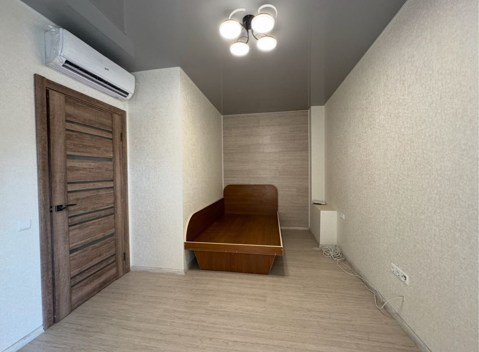 Прочаж чудового таунхауса в Агрономічному