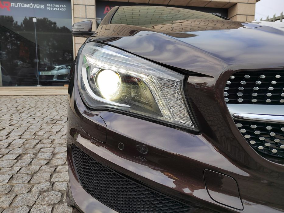 Mercedes-Benz CLA 200 AMG (Manual)