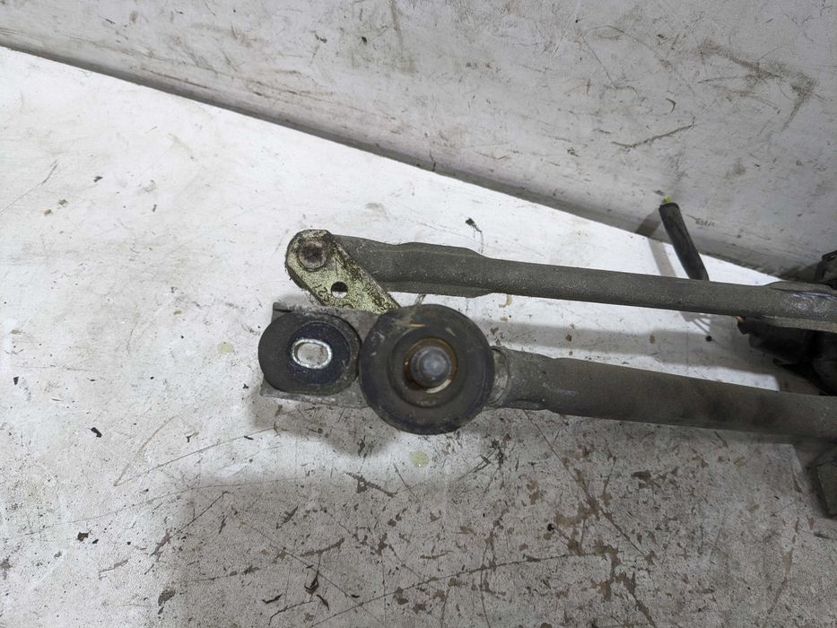Volkswagen VW Passat B5 Silniczek Mechanizm Wycieraczek Przednich