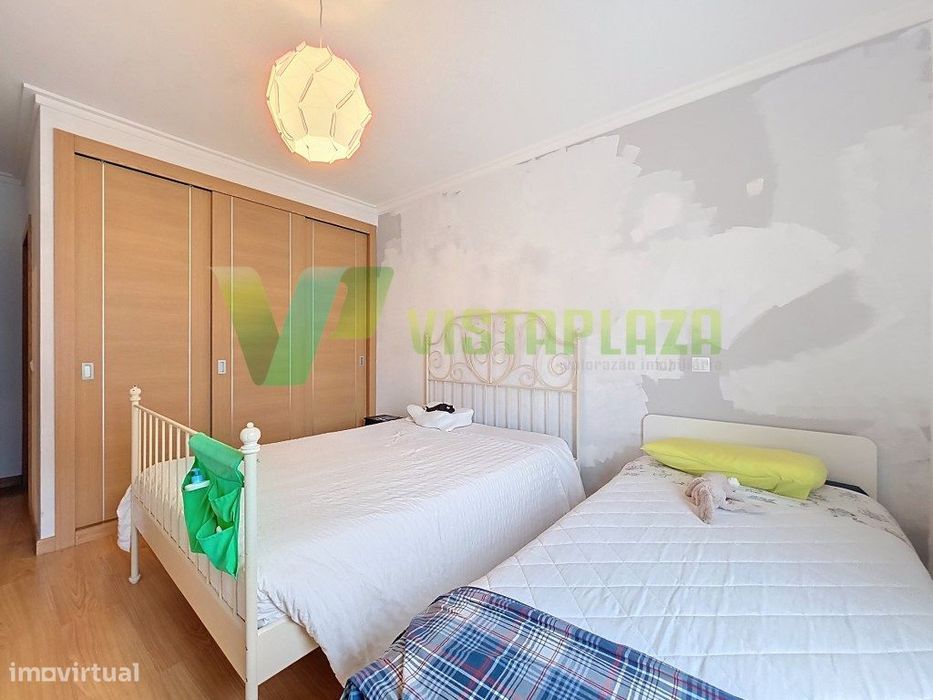 Apartamento T3 perto da praia com garagem em Portimão