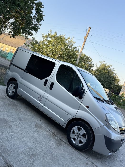 Продам  Opel Vivaro 2.0 дизель