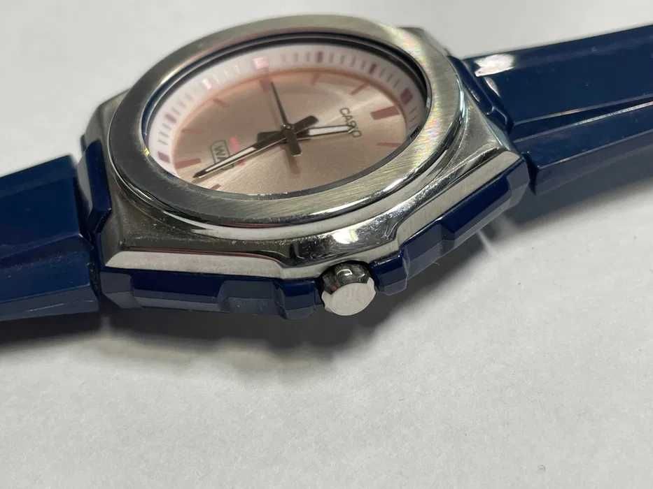 Casio zegarek damski LWA-300H