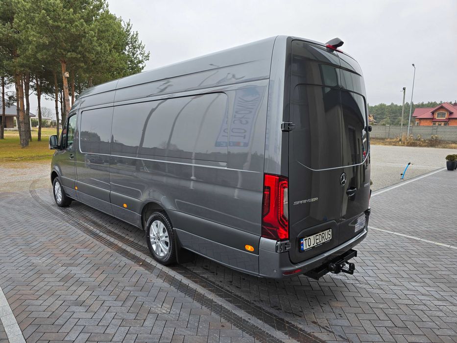 Капсула часу Новий Mercedes-Benz 319 CDI 3.0 (190 к.с.) 2021, 1 т.км