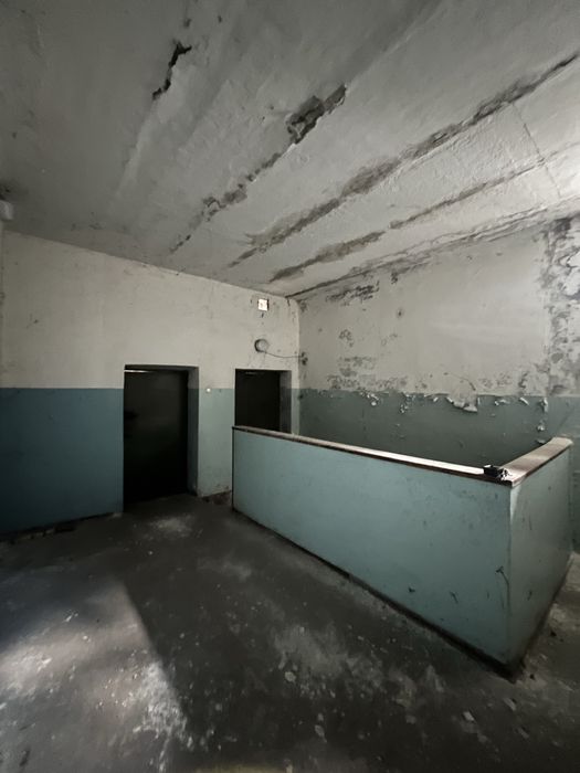 Оренда комерції 402 м² , 1$ м², довгостроково, вул. Пальохи 1