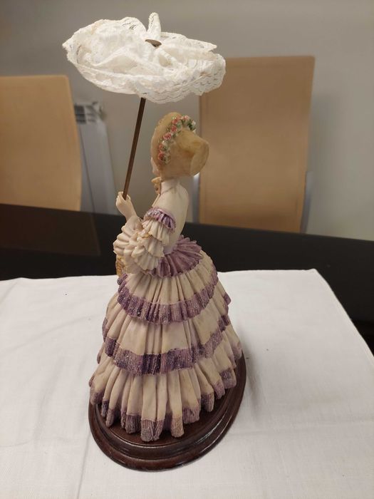 Boneca com sombrero decorativa