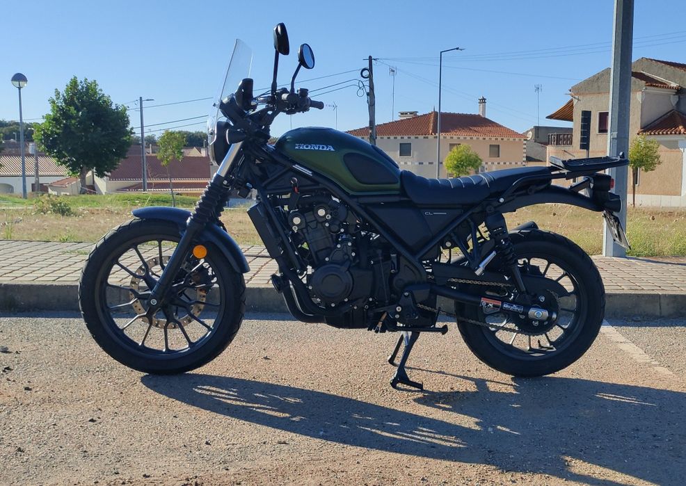 Honda CL500 Scrambler 2025 - 2.220km - Full Extras + Mapit + Garantia