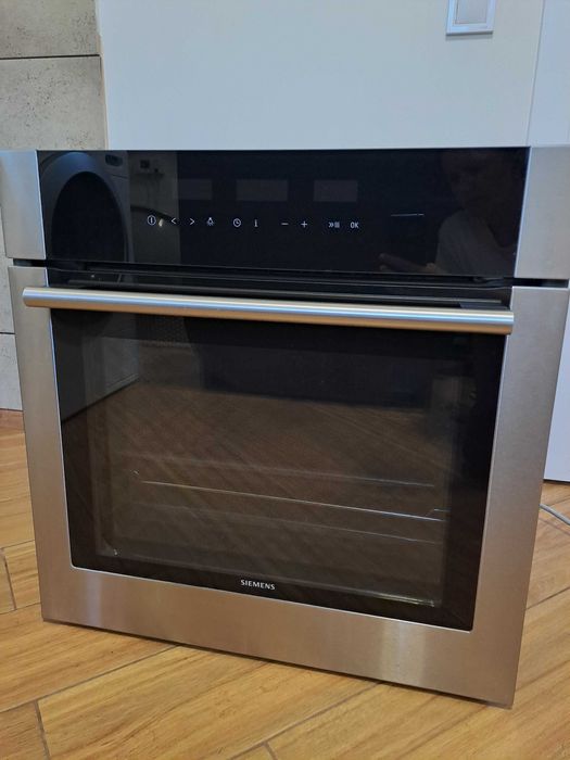 Духова шафа Siemens HB 770560 E б у Німеччина