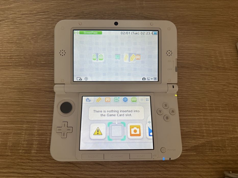 Konsola Nintendo 3DS XL Luigi Edition + gra + akcesoria