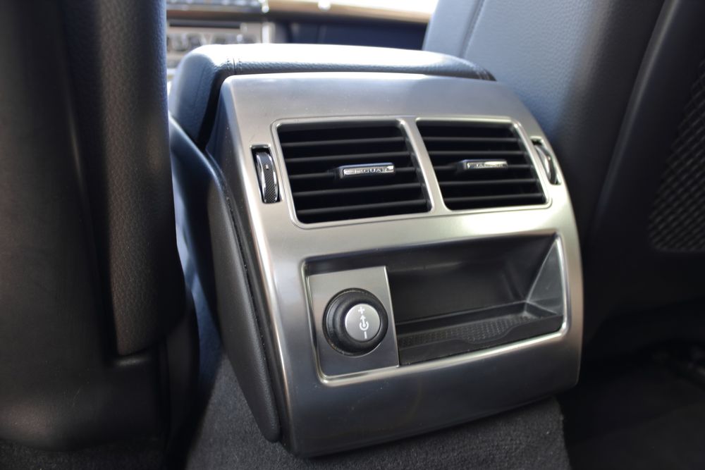 Jaguar XF 2.2 D Luxury Auto (229€/Mês)