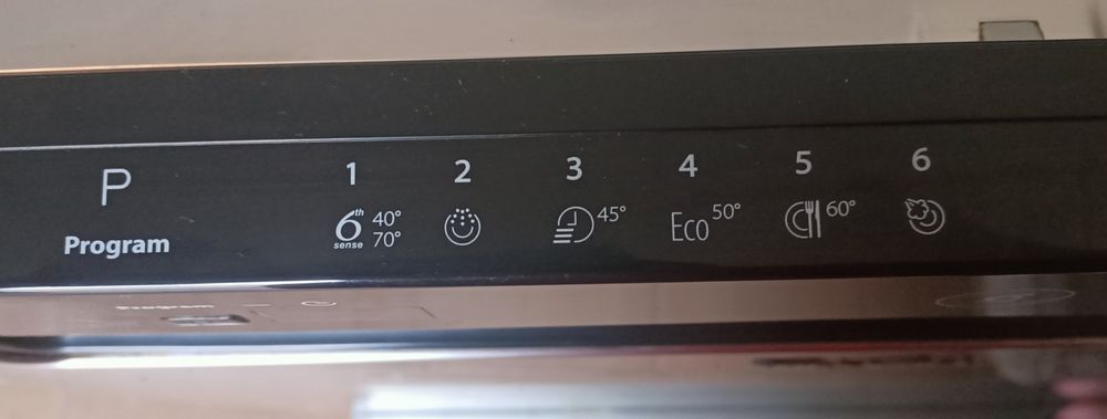 Sprzedam zmywarkę Whirlpool 6 zmysł