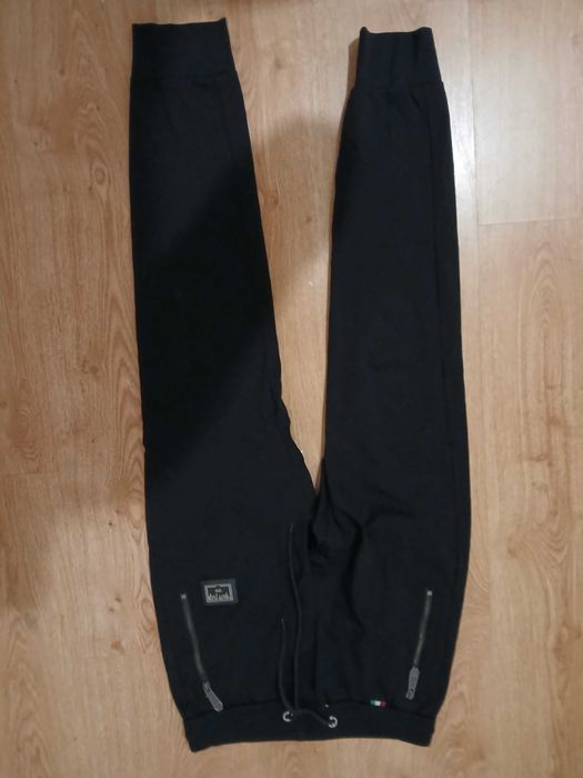 Спортивные штаны, чёрные