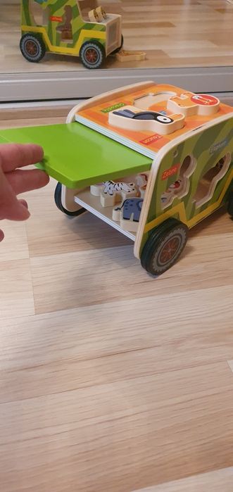 Drewniany samochód - sorter