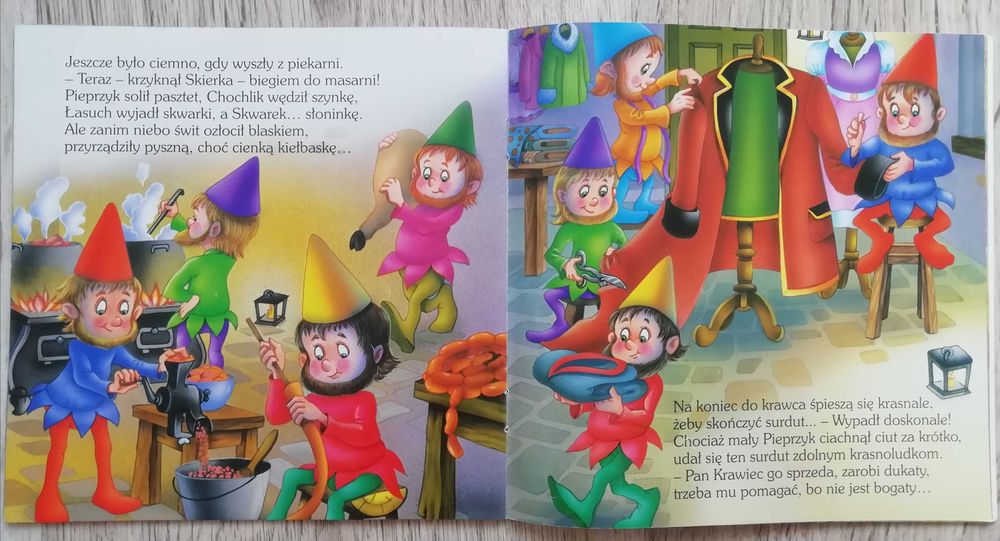 Książeczka dla dzieci "Krasnoludki" autorstwa braci Grimm.