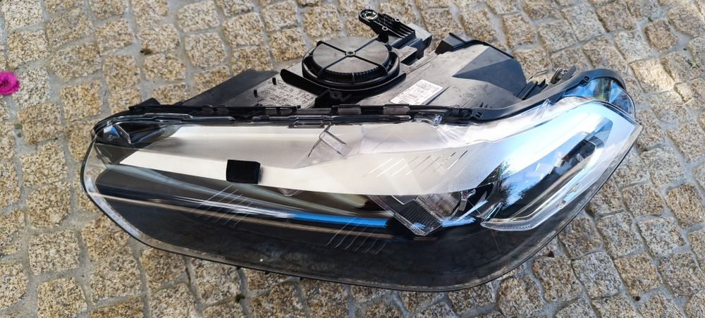 Farol BMW X2 F39