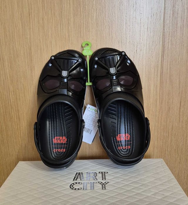 Crocs STAR WARS™ Darth Vader Classic Clogs Multi оригінал р 41