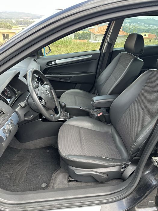 Opel astra h cosmo m6 1.7