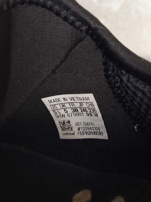Buty Adidas NMD R1 japan core black 38