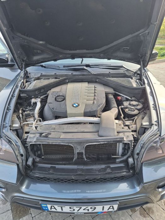 BMW x5 2012 рік.