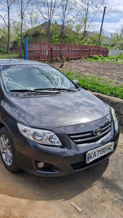 Авто Toyota corolla
