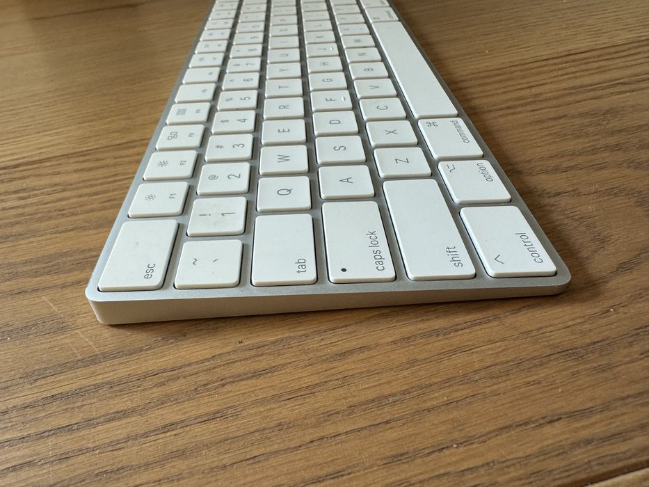Apple Magic Keyboard 2 - A1843 Клавіатура Numeric Безпровідна