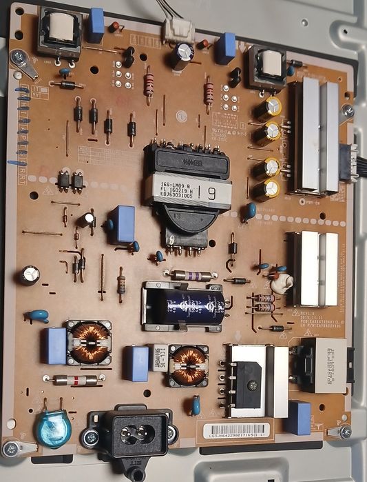 Tv led para peças lg 49UH650V ver fotos.