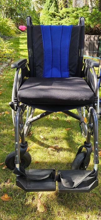lekki składany wózek inwalidzki