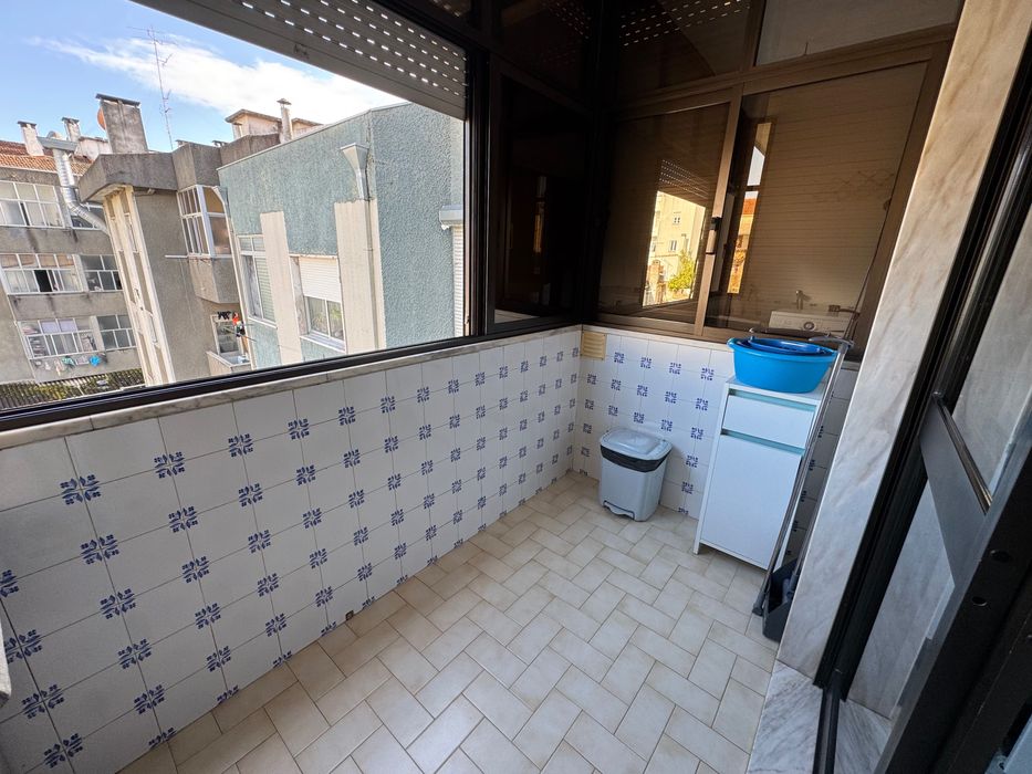 Apartamento T3 para arrendamento na Quinta do Amieiro de Baixo