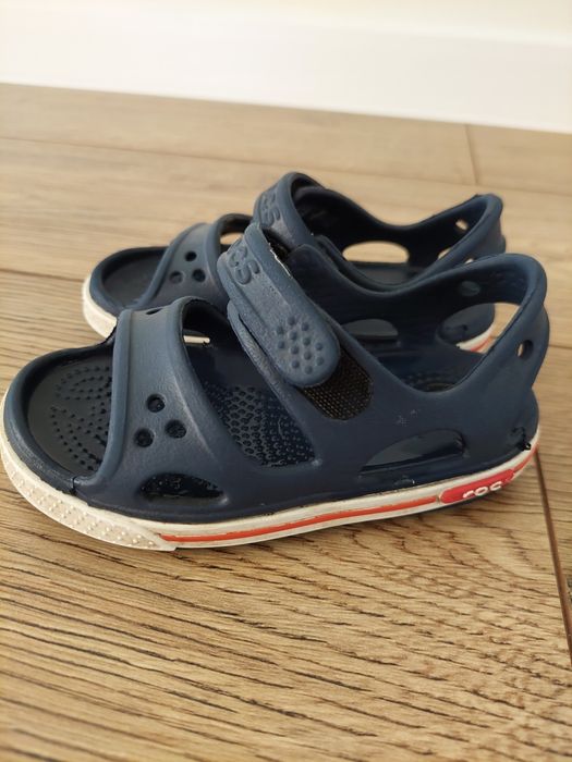 Sprzedam sandałki crocs