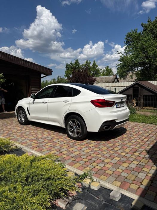 Продам свою машину BMW X 6 в идеальном сосотоянии