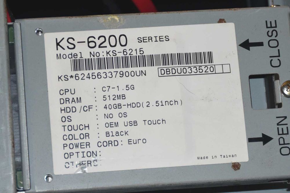 Моноблок (POS-термінал) Posiflex KS-6215 з сенсорним екраном та зчитувачем карт