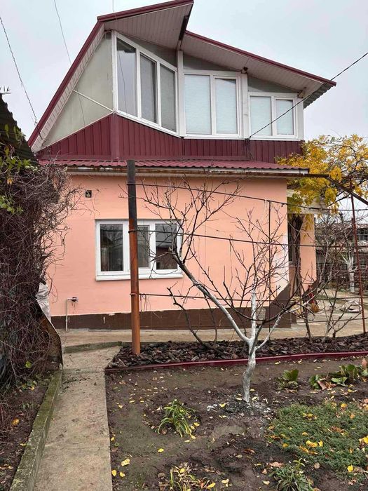 продам дом с бассейном в Диёвке-2