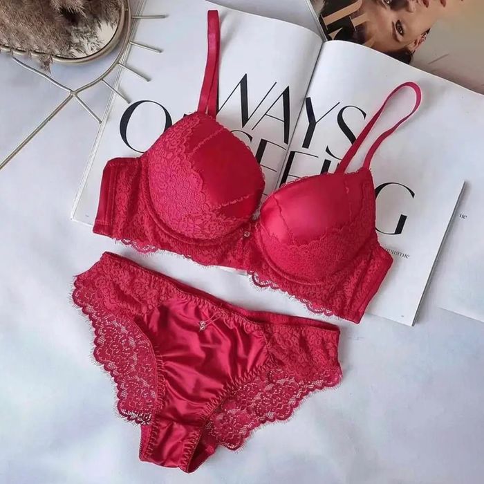 Комплект женского белья 75В