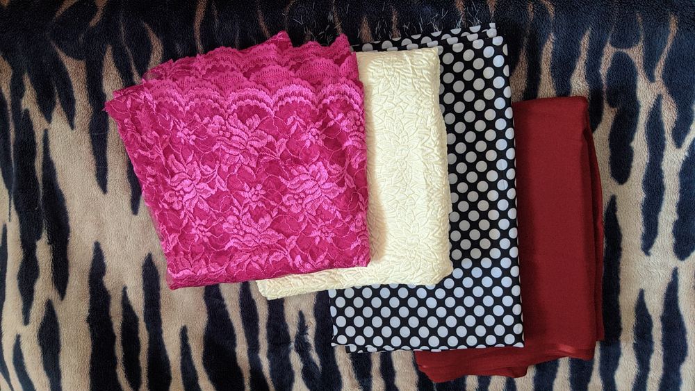 Отрезы тканей из старых запасов