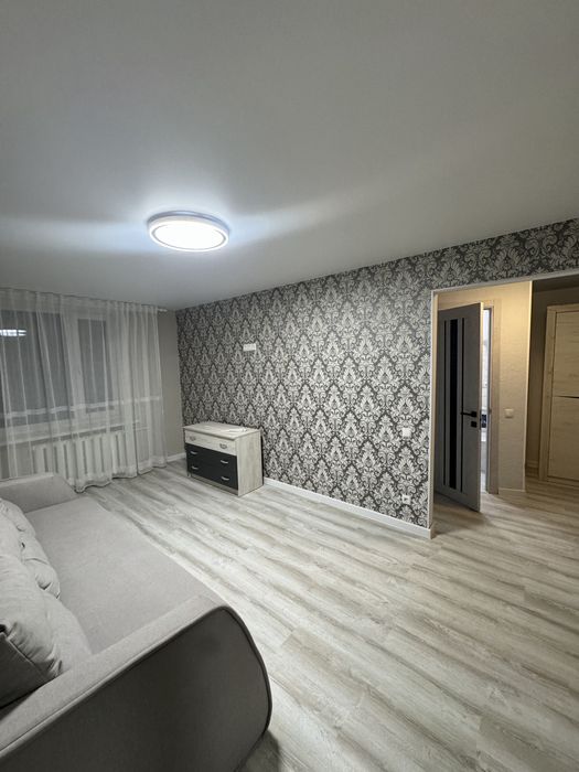 Продам однокомнатную квартиру с ремонтом на площади Мира , 1 этаж!!!