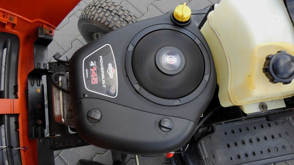 Traktorek kosiarka Husqvarna CTH141 B&S (150503.5) - Baras