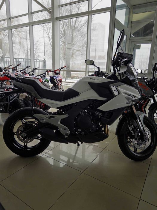Мотоцикл CFMOTO 700MT