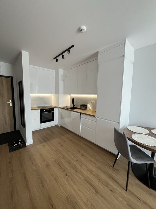 2 pokoje | 36 m² | Balkon | Garaż i internet w cenie | Białołęka – Ostródzka