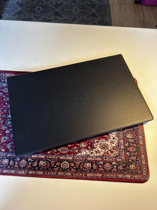 Laptop Dell Inspiron 15 3525