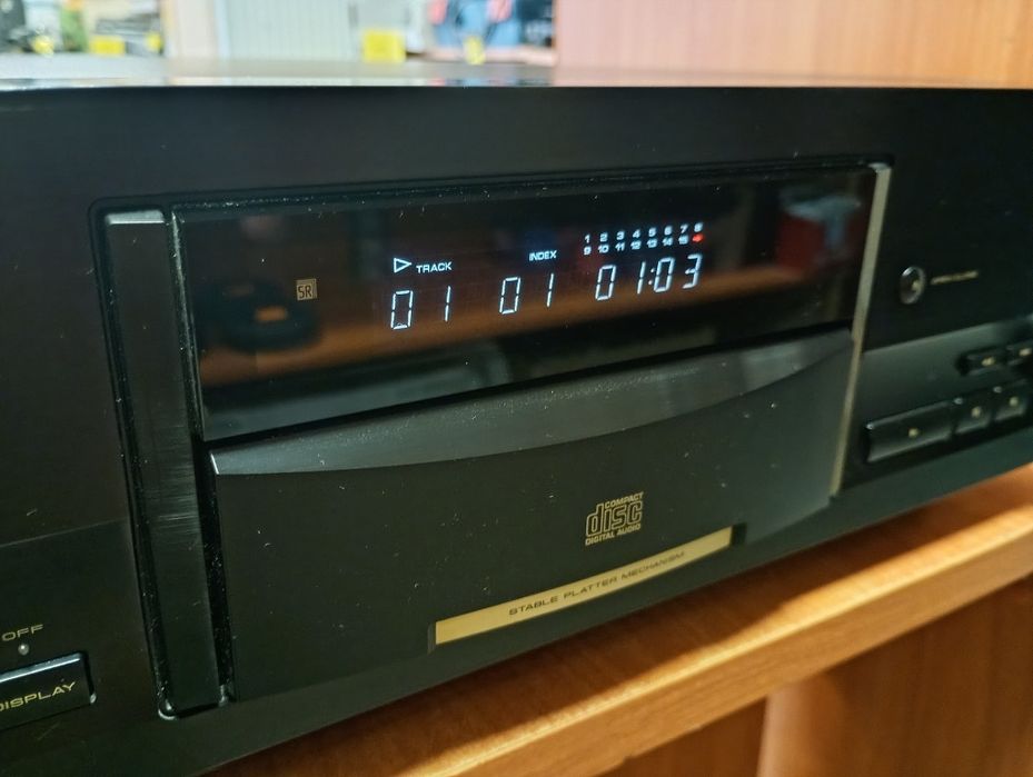 Odtwarzacz CD - Pioneer PD-S707 + pilot