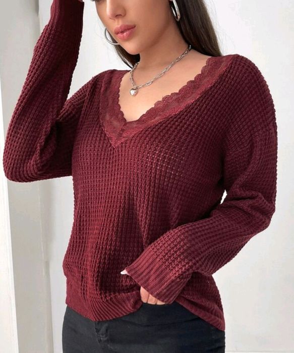 Sweter damski z koronką Nowy Uni