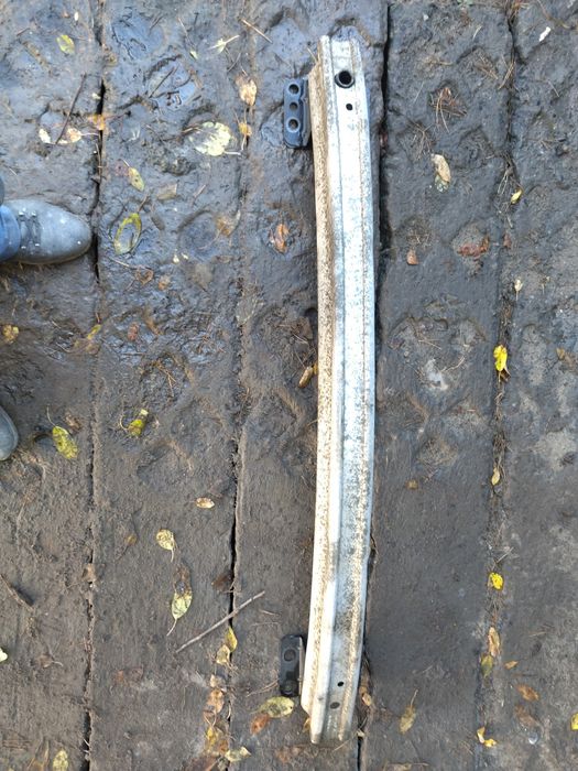 Усилитель заднего бампера Ауди Q7