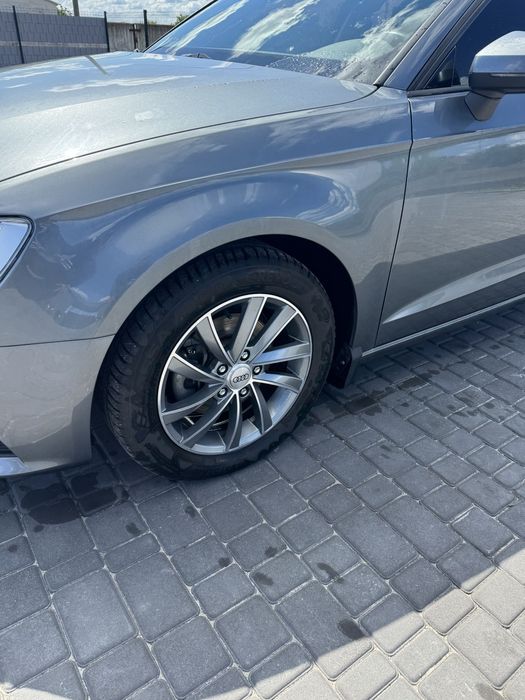 Audi A3 2016 VIN WAUZZZ8V1GA134437 фото оголошення 10 з 24