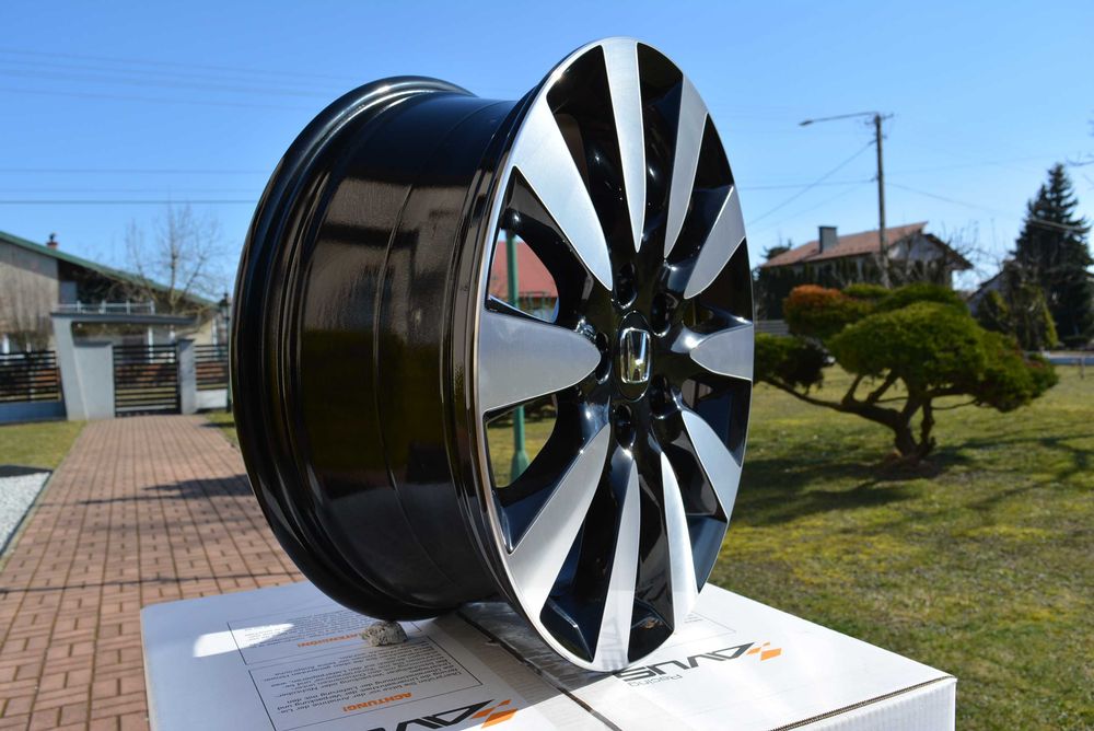 Felgi 17" 5x114,3 Honda Civic Accord CR-V FR-V MR-V Pilot #521