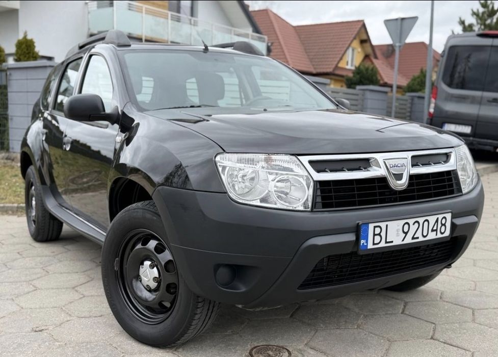 Dacia Duster 2010 1.6 Бензин —  ідеальний стан